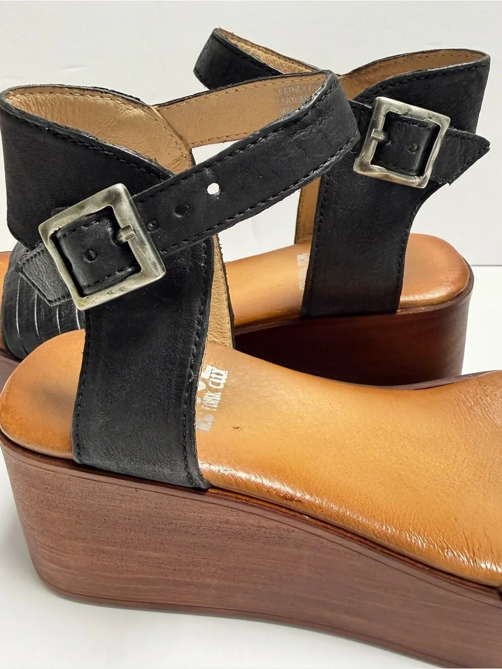 Miz Mooz Gwyneth Leather Platform Wedge Sandals Quiet Luxury  EU 39 / US 8.5-9
